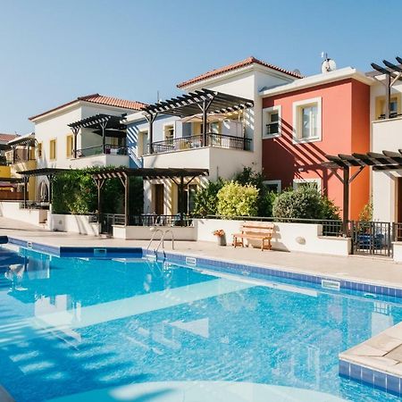 Aphrodite Gardens No.9 Luxury Apt Paphos Exterior foto